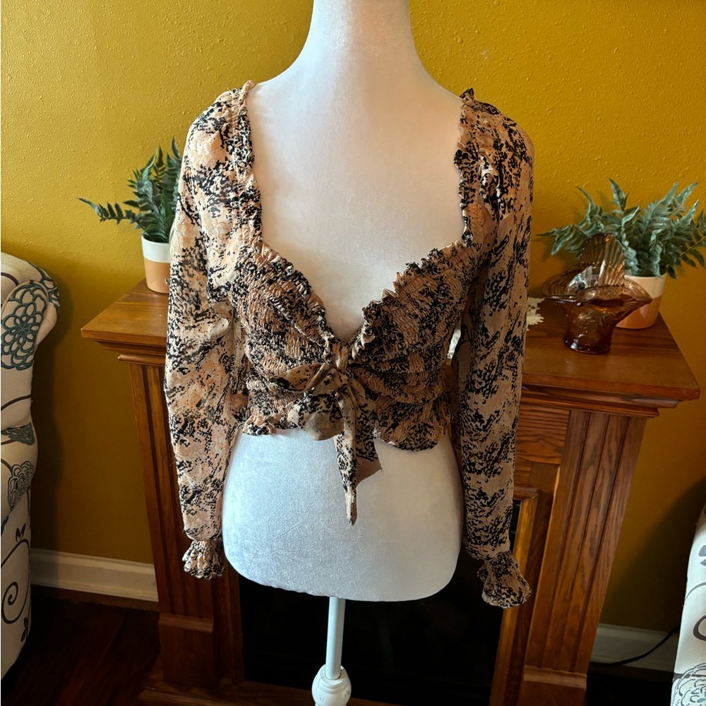 Lush Stretchy Smocked Sexy Haler Top with Bow Size Small